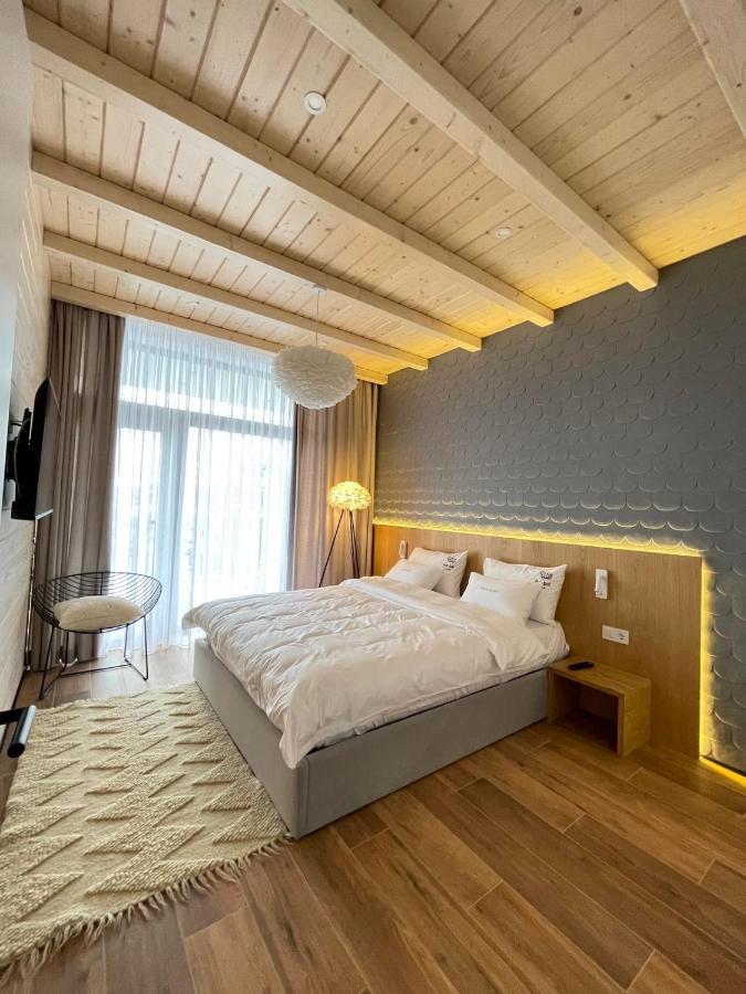 Be Be Chalet - Premium Jacuzi & Private Pool Bukovel Exterior photo