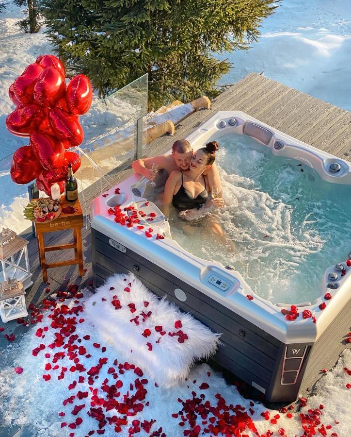 Be Be Chalet - Premium Jacuzi & Private Pool Bukovel Exterior photo